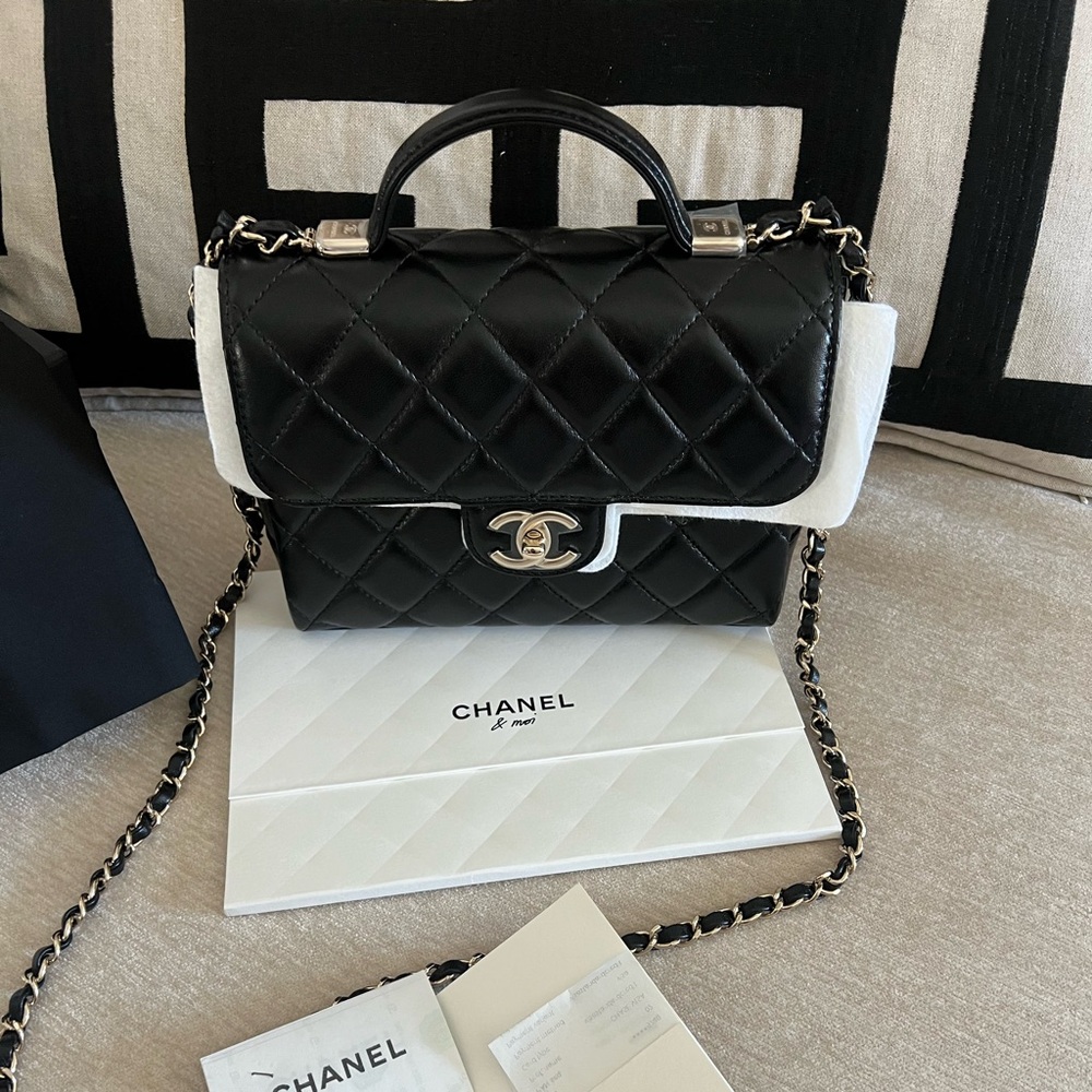 ❗️SOLD❗️Chanel Small Flap Top Handle - New Release 24/25 GIFTABLE - Picture 5 of 17